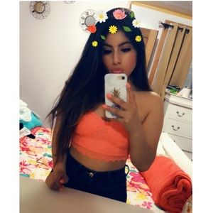 Meet your Posher, Valeria